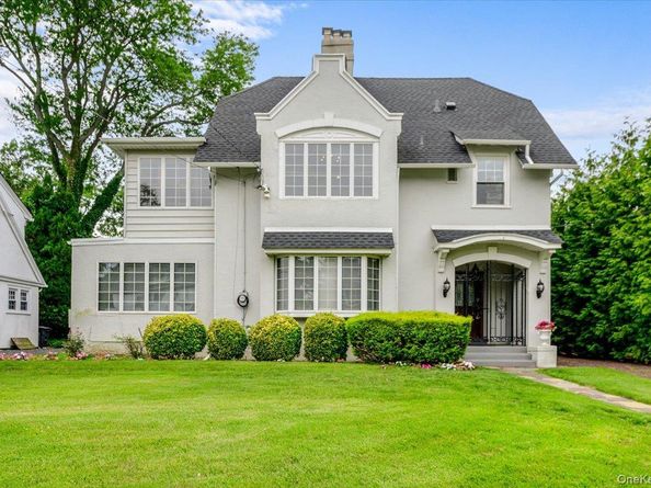 119 Pine Street, Woodmere NY 11598