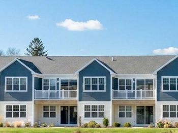 606 Bay View Circle