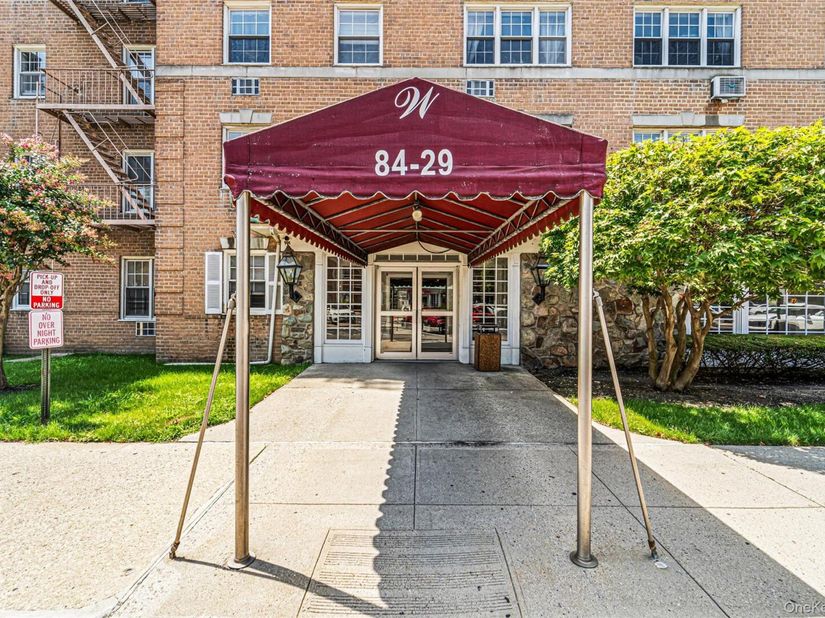 8429 153rd Avenue 3CD, Howard Beach NY 11414