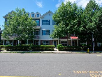7 Lager Lane