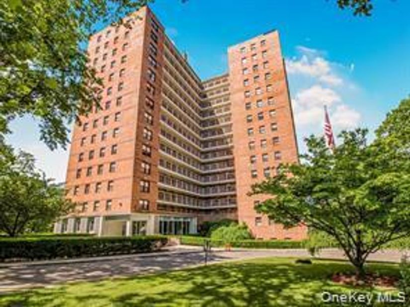 4705 Henry Hudson Parkway W 3C, Bronx NY 10471