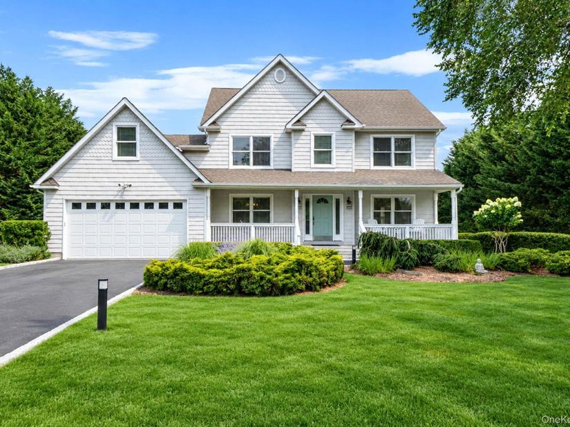 26 River Avenue, Eastport NY 11941