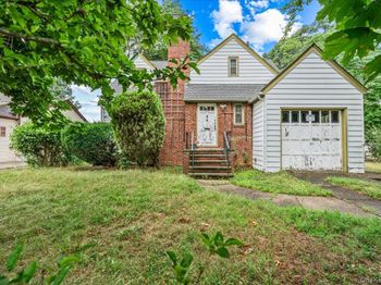 55 Andrews Avenue