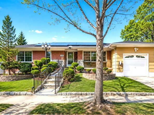 218-21 Stewart Road, Hollis Hills NY 11427