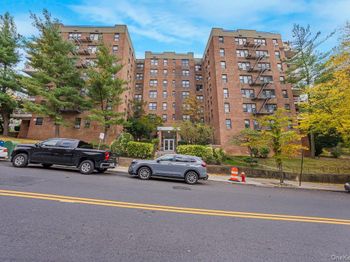 270 N Broadway