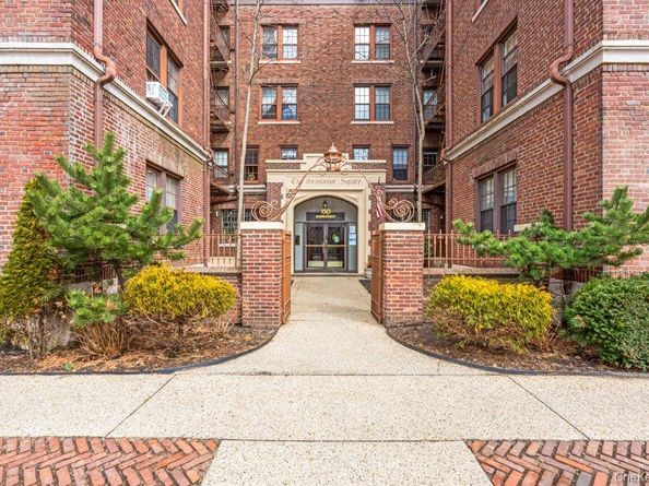 150 Burns Street 2G, Forest Hills NY 11375