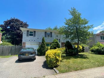110 Greenway Drive S