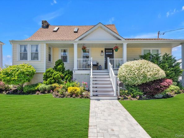 52 Bayview Avenue, Babylon NY 11702