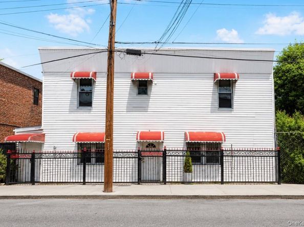 735 E 211th Street, Bronx NY 10467