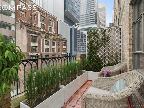 111 East 56th Street 1005, New York NY 10022