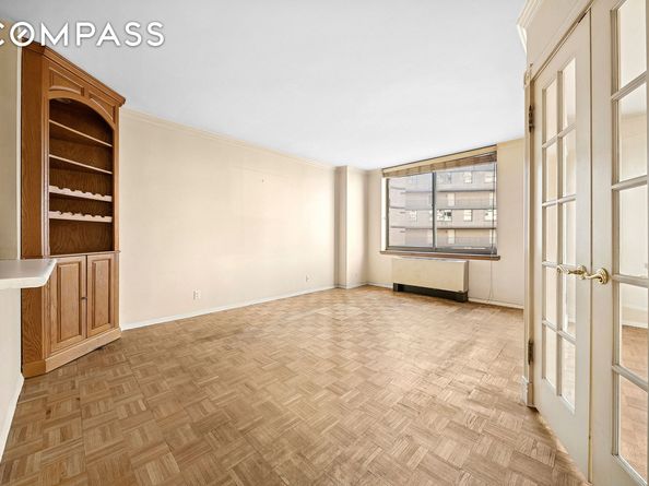 21 South End Avenue 528, New York NY 10280