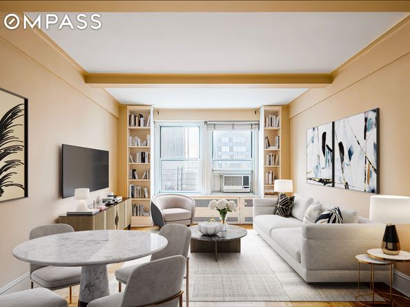 433 West 34th Street 7A, New York NY 10001