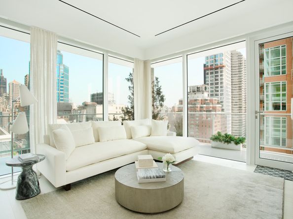 200 East 59th Street 12A, New York NY 10022