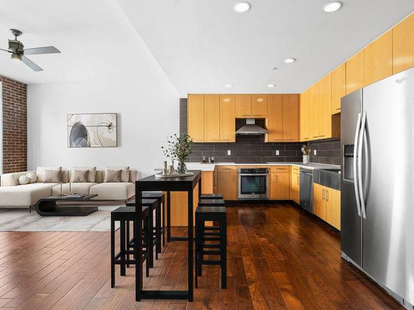 42-60 Crescent Street 5A, Queens NY 11101