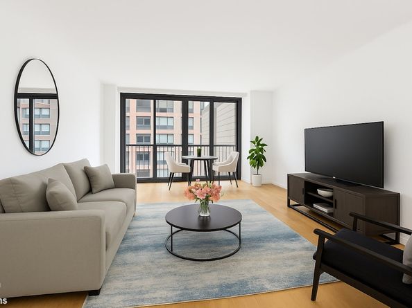 300 East 54th Street 22G, New York NY 10022