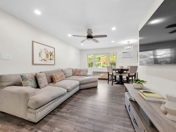 349 Bay 8 Th Street 2B, Brooklyn NY 11228