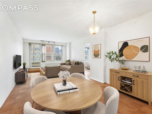 305 East 24th Street 18F, New York NY 10010