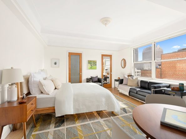 70 Remsen Street 8J, Brooklyn NY 11201