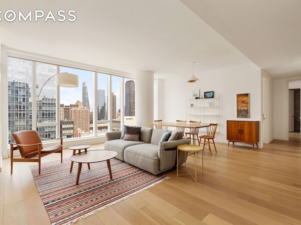 1 West End Avenue 22B, New York NY 10023