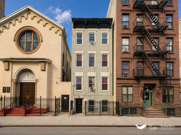 241 East 123rd Street 17, New York NY 10035