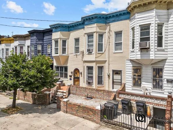 2459 Hoffman Street, Bronx NY 10458