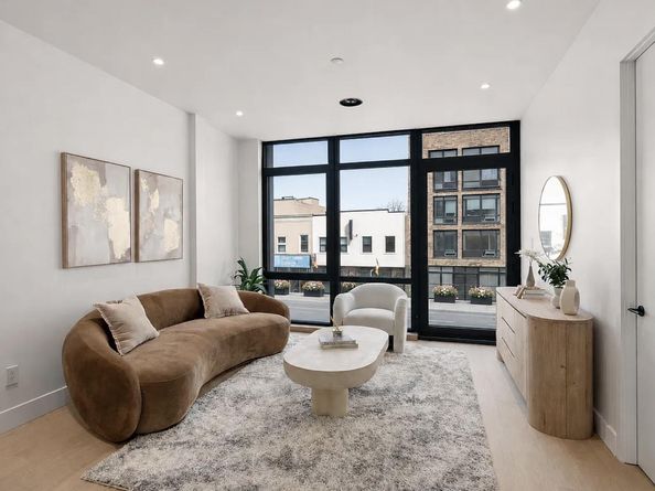 772 Metropolitan Avenue 4F, Brooklyn NY 11211