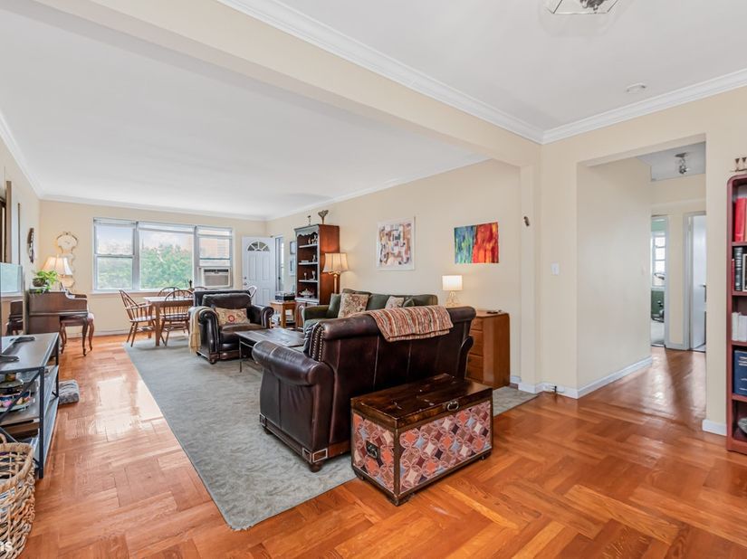 2711 Henry Hudson Parkway 7H, Bronx NY 10463