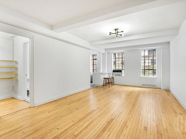 333 West 56th Street 3H, New York NY 10019