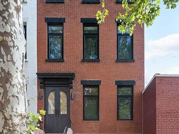 128 Summit Street
