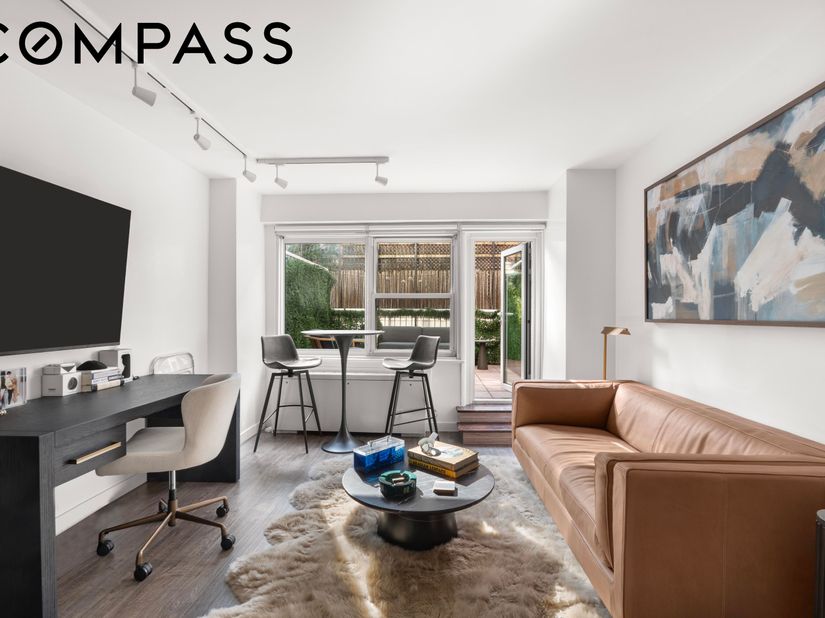 101 West 12th Street 2D, New York NY 10011