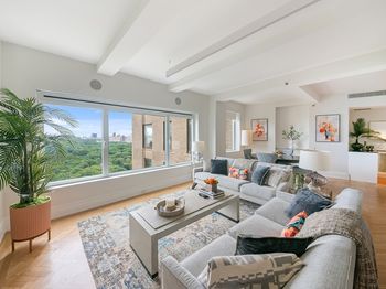 160 Central Park S