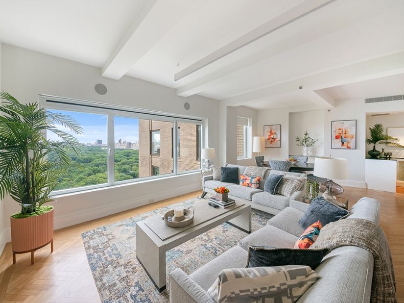 160 Central Park S 2707, New York NY 10019