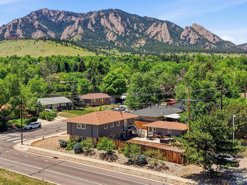720 Gillaspie Drive, Boulder CO 80305