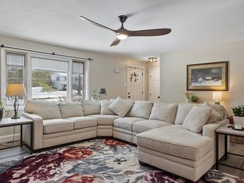 170 North Common Road