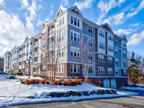 4 Francis Dr 312, Andover MA 01810