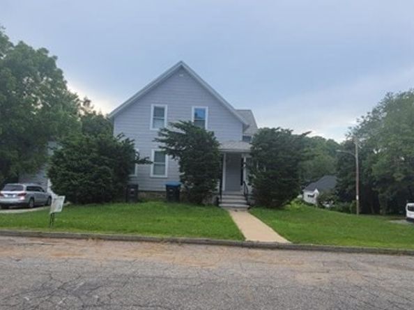 36 Litchfield Ave, Southbridge MA 01550