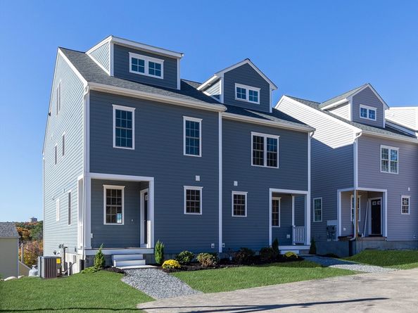 7 Hill St 12, Norfolk MA 02056