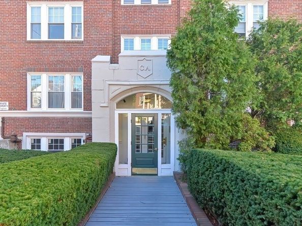 21 Bradlee Rd 52, Medford MA 02155