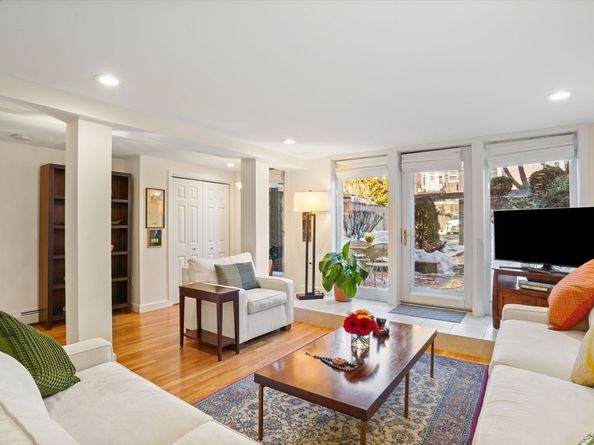 29 Holyoke St 1, Boston MA 02116