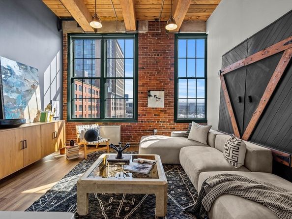 63 Melcher St 307, Boston MA 02210