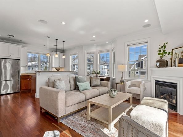 67 Church St 1, Boston MA 02122