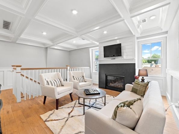 42 Bow St 5, Somerville MA 02143