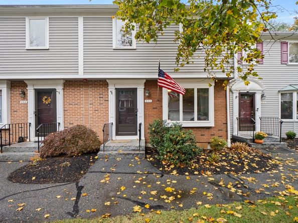903 Foxwood Circle 903, Peabody MA 01960