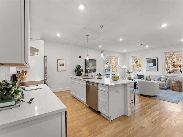 272 Lincoln St 301, Marlborough MA 01752