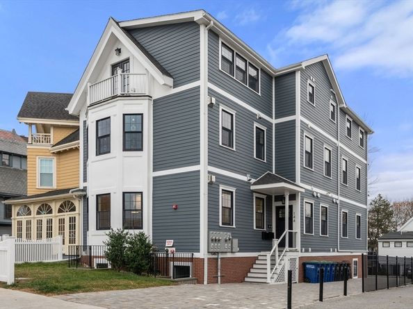 144 Highland Ave 1, Somerville MA 02143