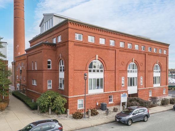 45 Main St 38, Wareham MA 02571