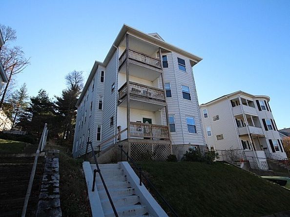 82 Green Hill Pkwy, Worcester MA 01605