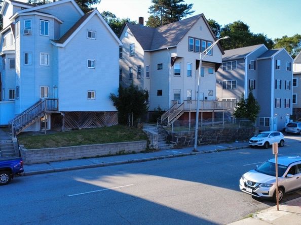 87 W Boylston St, Worcester MA 01606