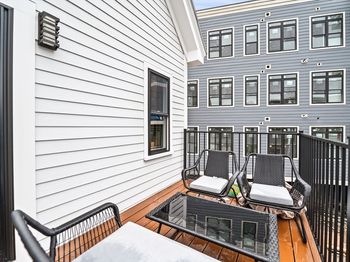 6-8 Weld Hill St