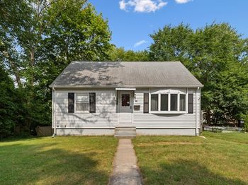 308 Pleasant St
